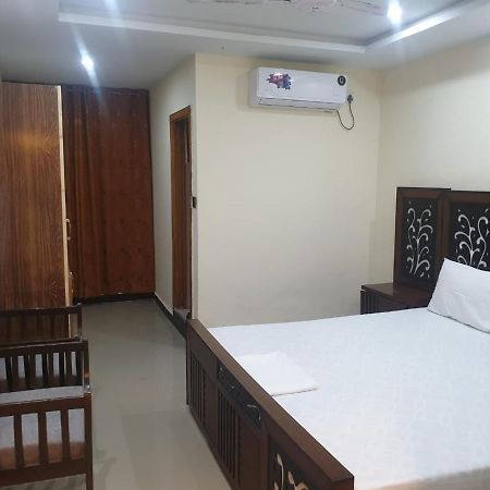 Dream Night Hotel Исламабад Экстерьер фото